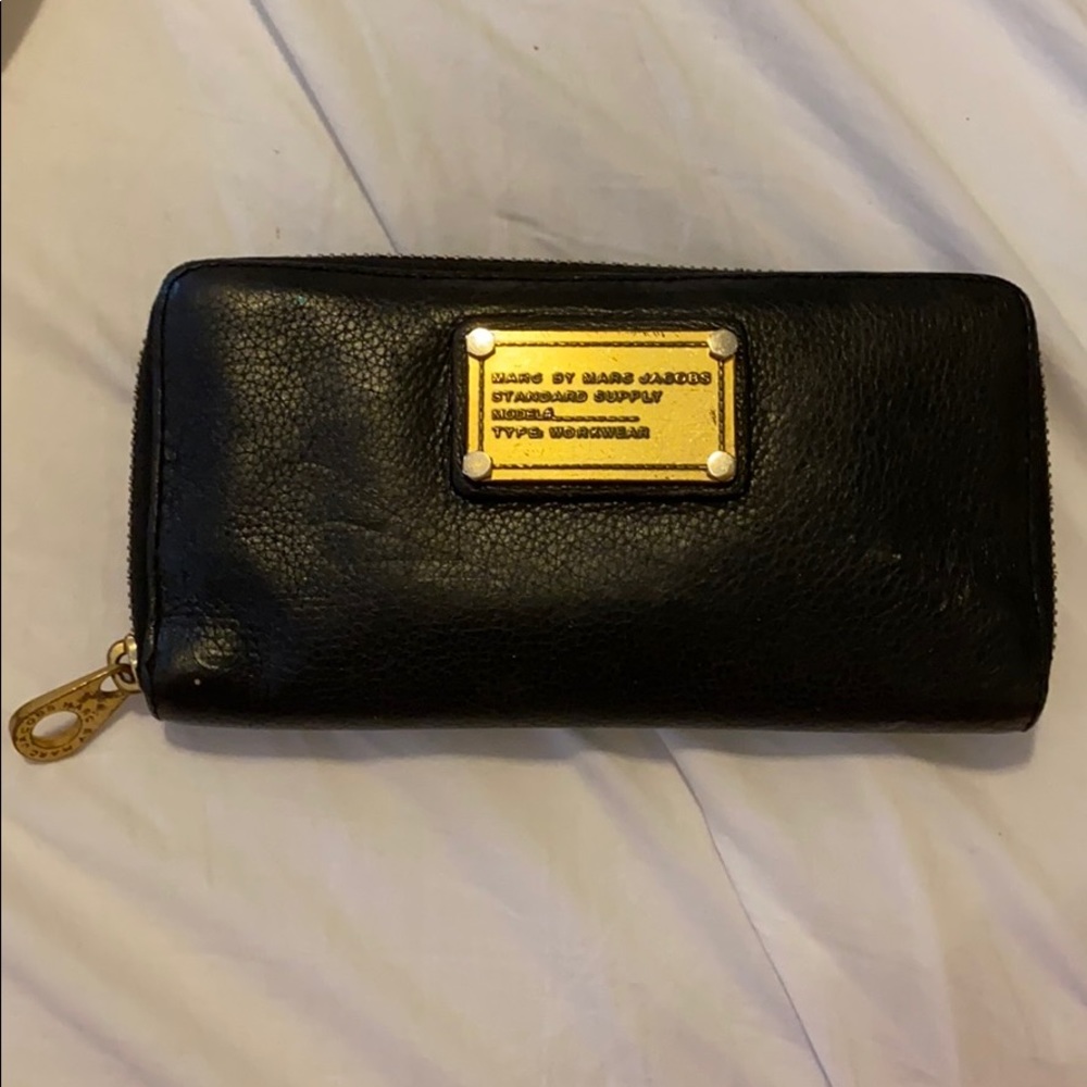 Marc by Marc Jacobs Wallet - Picture 3 of 9
